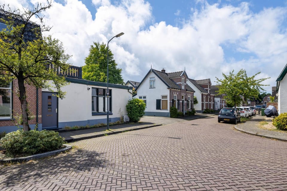 Property building, Neighbourhood, Street view