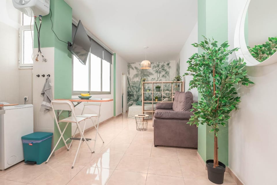 Estudio primera línea Playa Canteras Apartment in Las Palmas de Gran Canaria