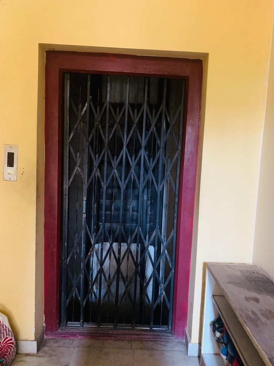 2bhk house at 1st floor fully furnished, with ACs Apartment in Secunderabad