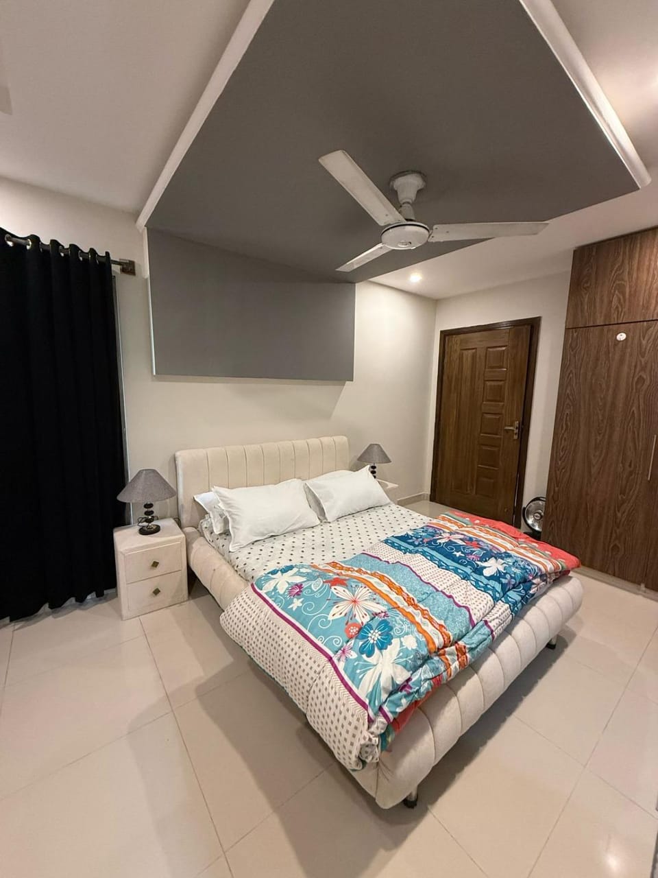 Bed, Photo of the whole room, Bedroom, wardrobe