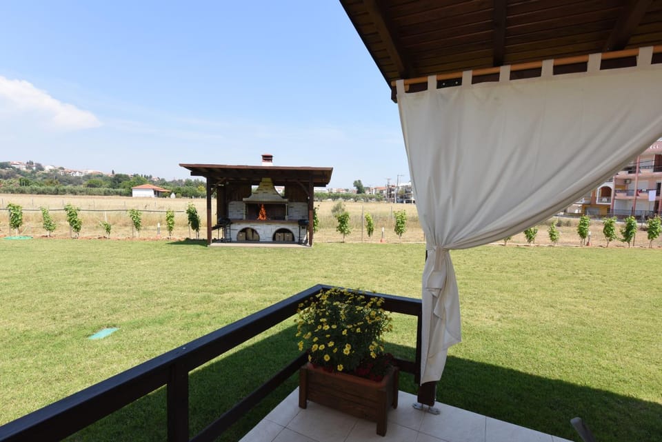 BBQ facilities, Garden, Balcony/Terrace