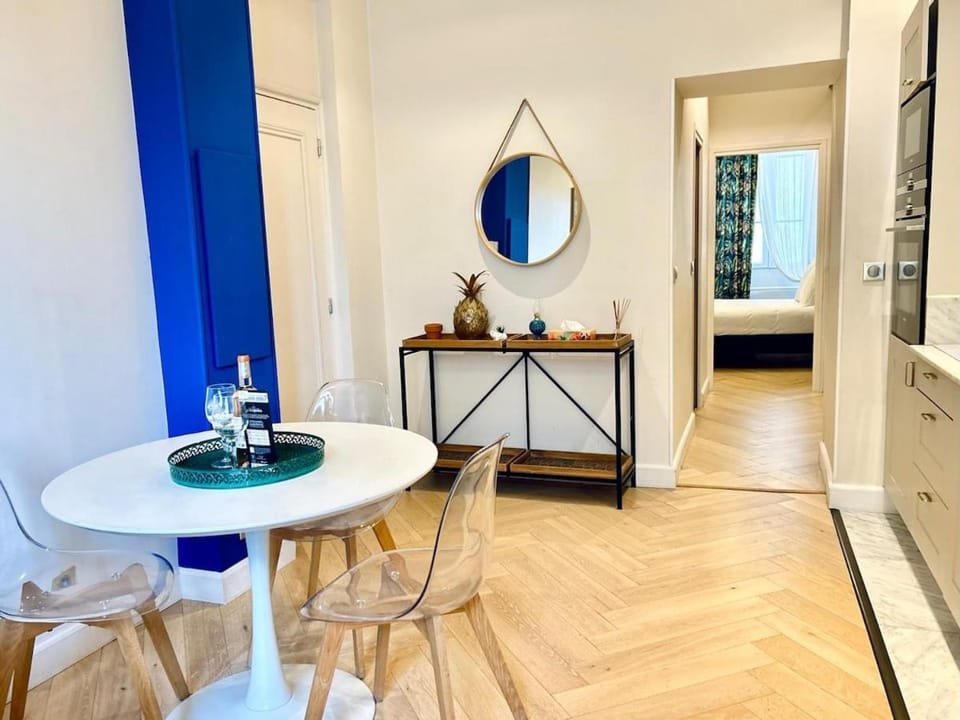 Old Town Vibes - 5min to Sea - AC Apartment in Nice