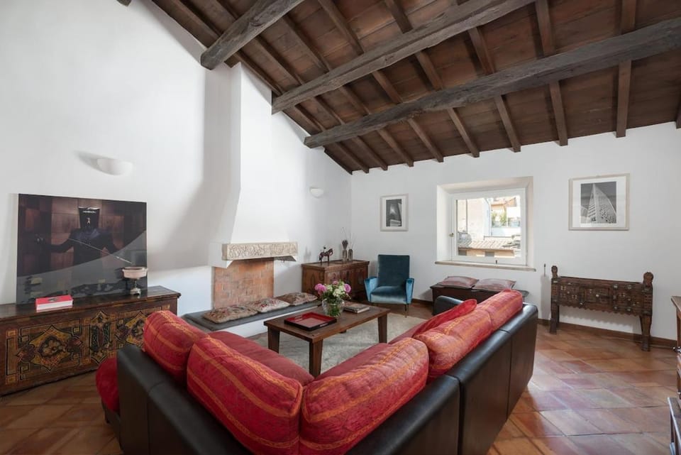 Luxury Heritage Penthouse - Navona Apartment in Rome
