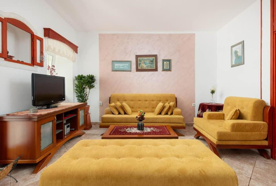 Branka R House in Kotor Municipality