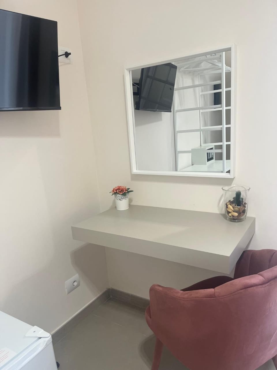 Slow Chic Apartment Papardo Bed and Breakfast in Messina