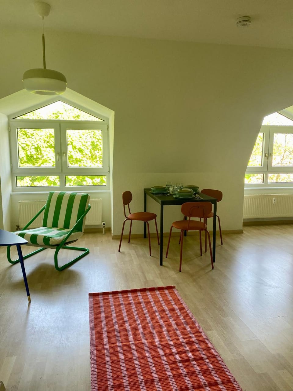Living room, Dining area, Food
