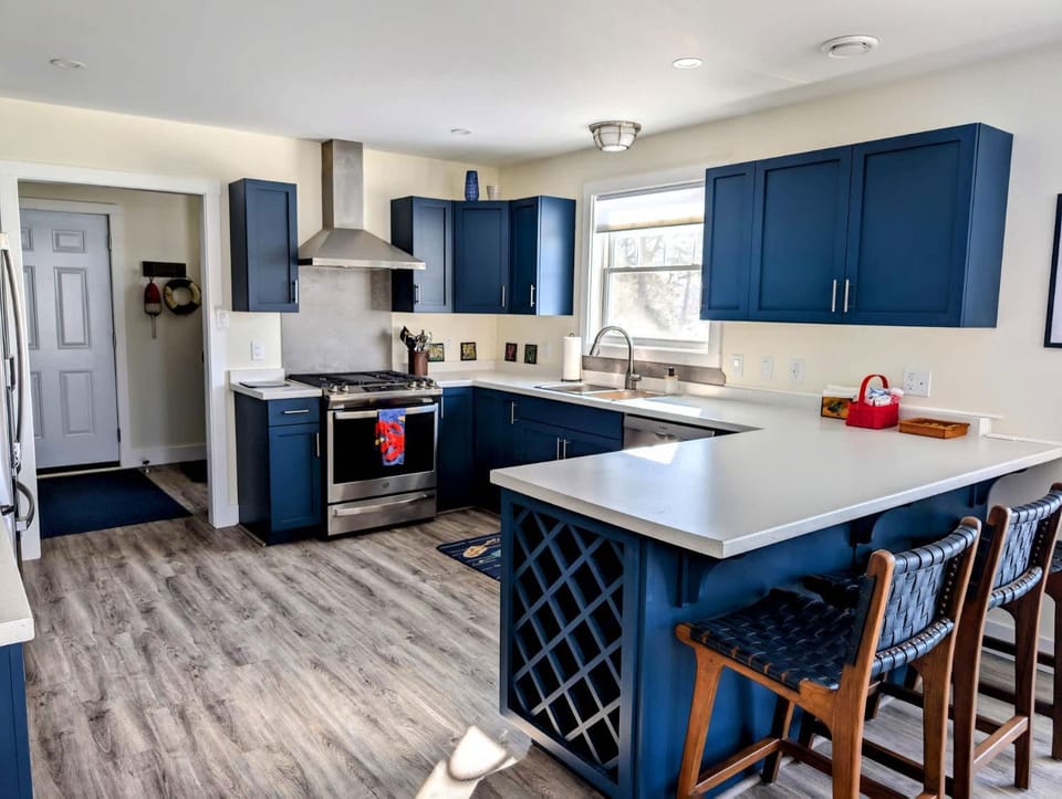 K1ssick Cove Beach House family Acadia watersports House in Trenton