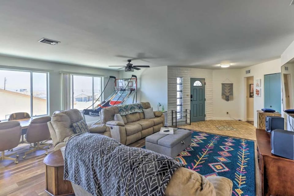 Lakeview- Pool & Spa-Pet friendly- Boat parking House in Lake Havasu City