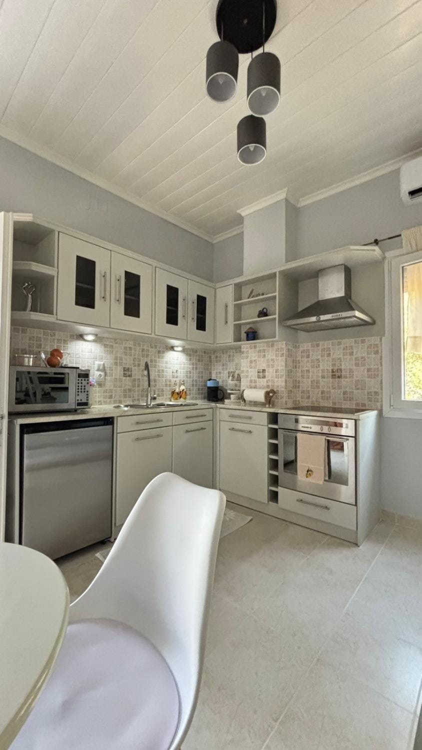 Folini House Apartment in Peloponnese, Western Greece and the Ionian