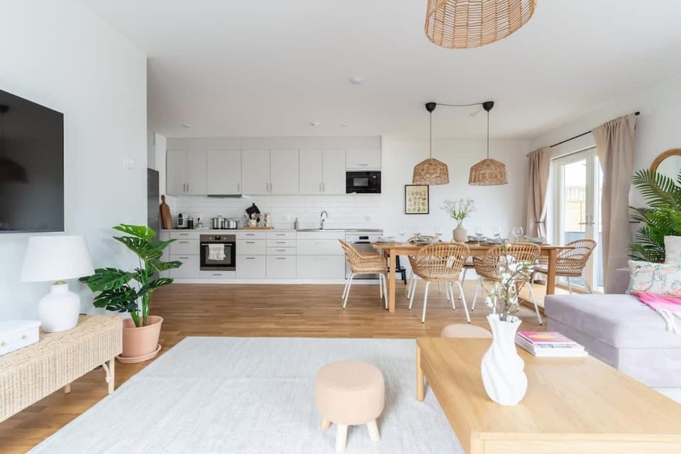 Bright Ground Floor Corner Home with Cozy Outdoor House in Skåne County