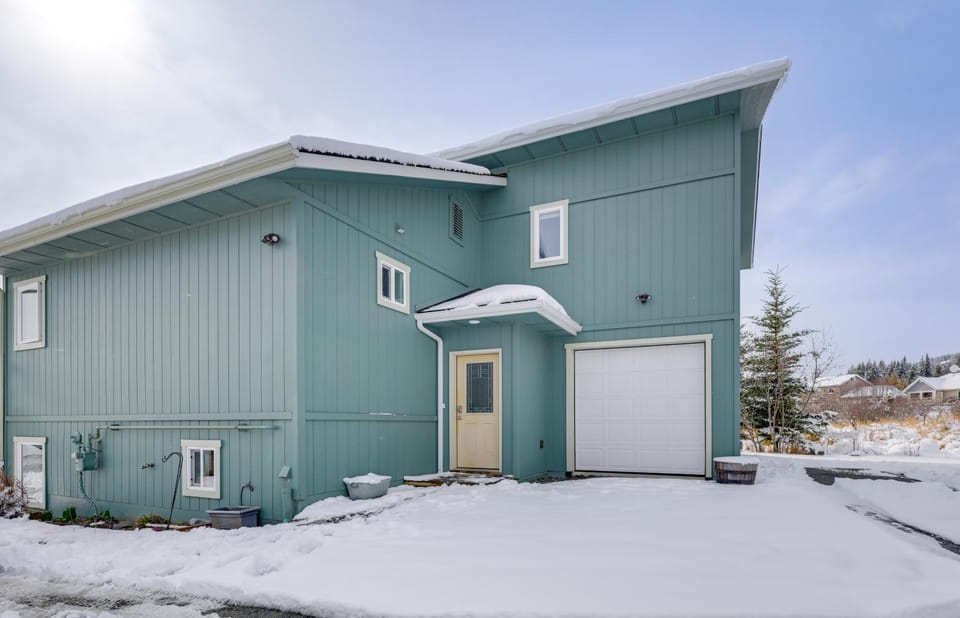Scenic & Cozy 'Sweet Northern Comfort' in Homer! Apartment in Homer