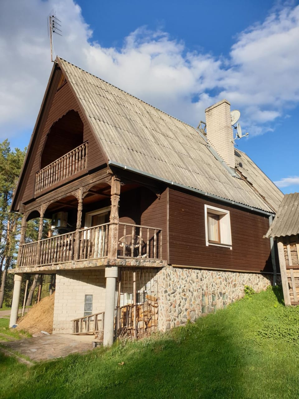 Property building, Day