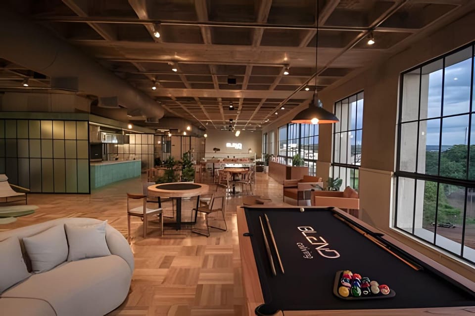 Communal lounge/ TV room, Living room, Dining area