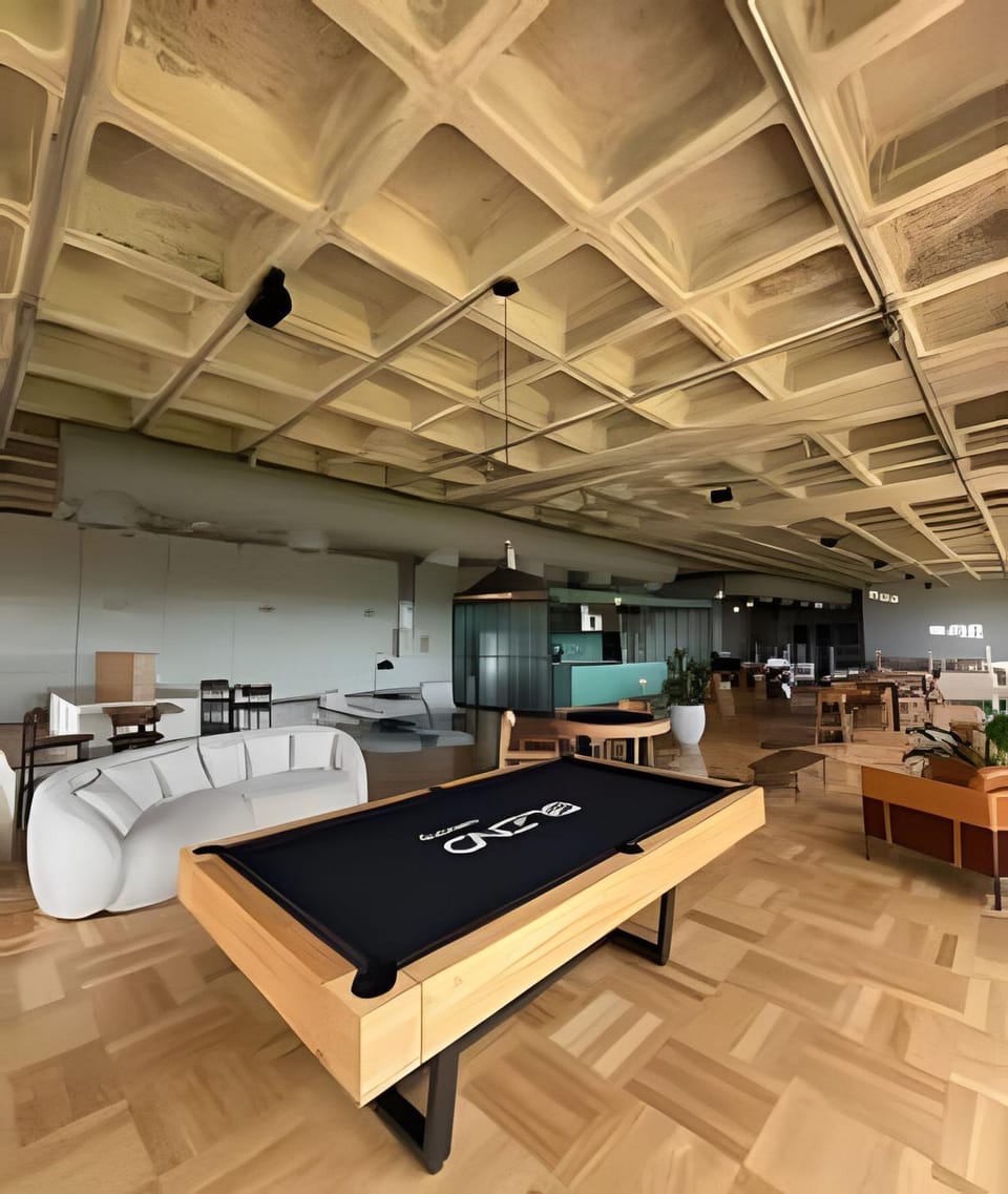 Communal lounge/ TV room, Living room, Dining area