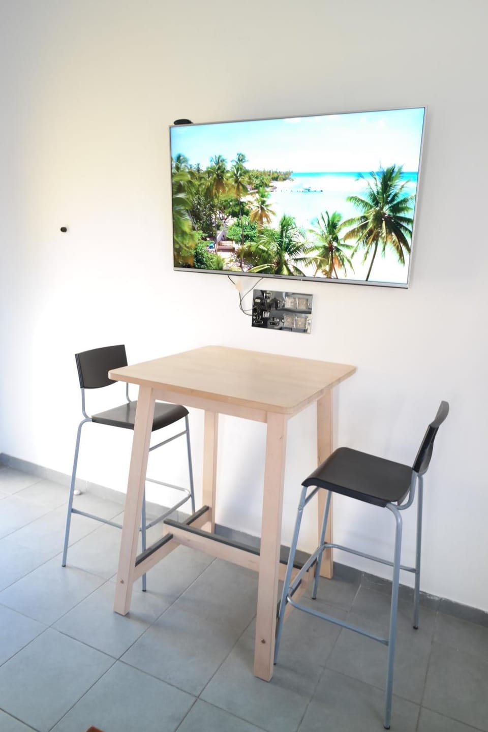TV and multimedia, Dining area