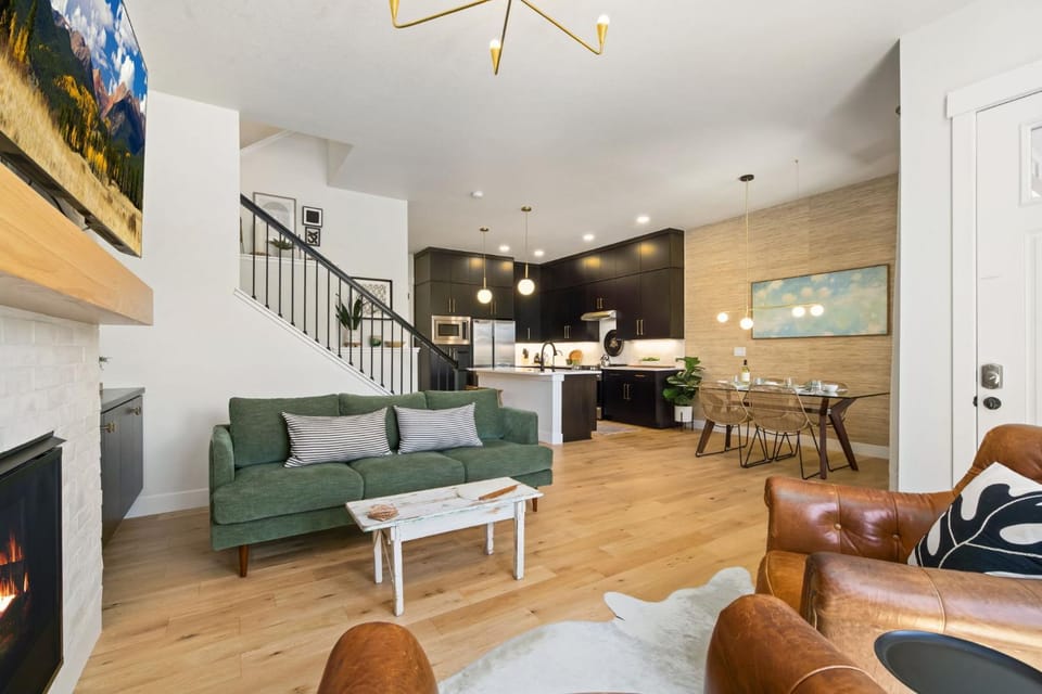 The Highland Retreat with Gym, Sauna, Pool & Spa House in Loveland
