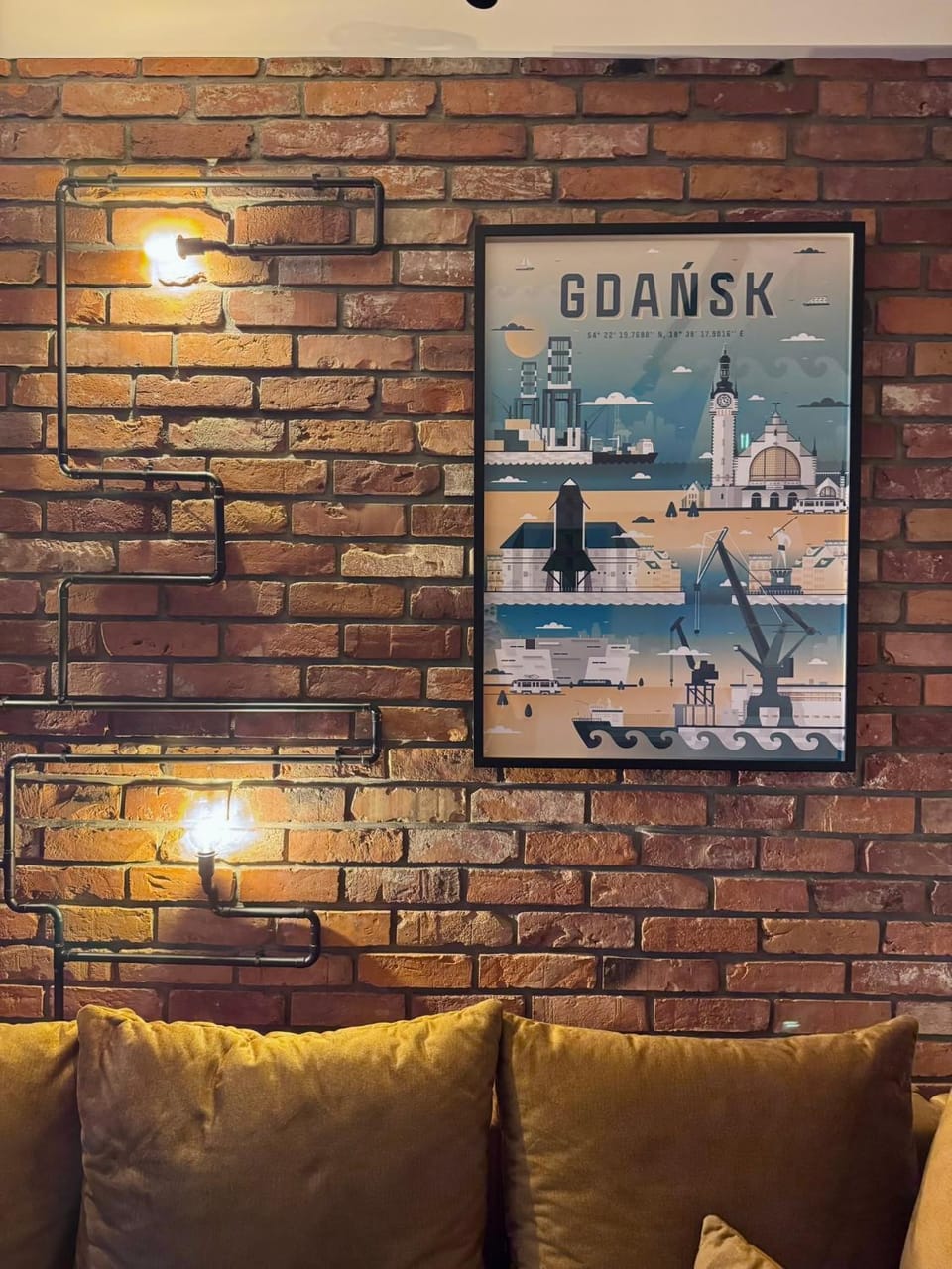 Communal lounge/ TV room, Living room
