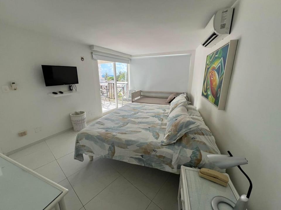 Apartamento remodelado con balcón y cerca a playas Apartment in San Andres