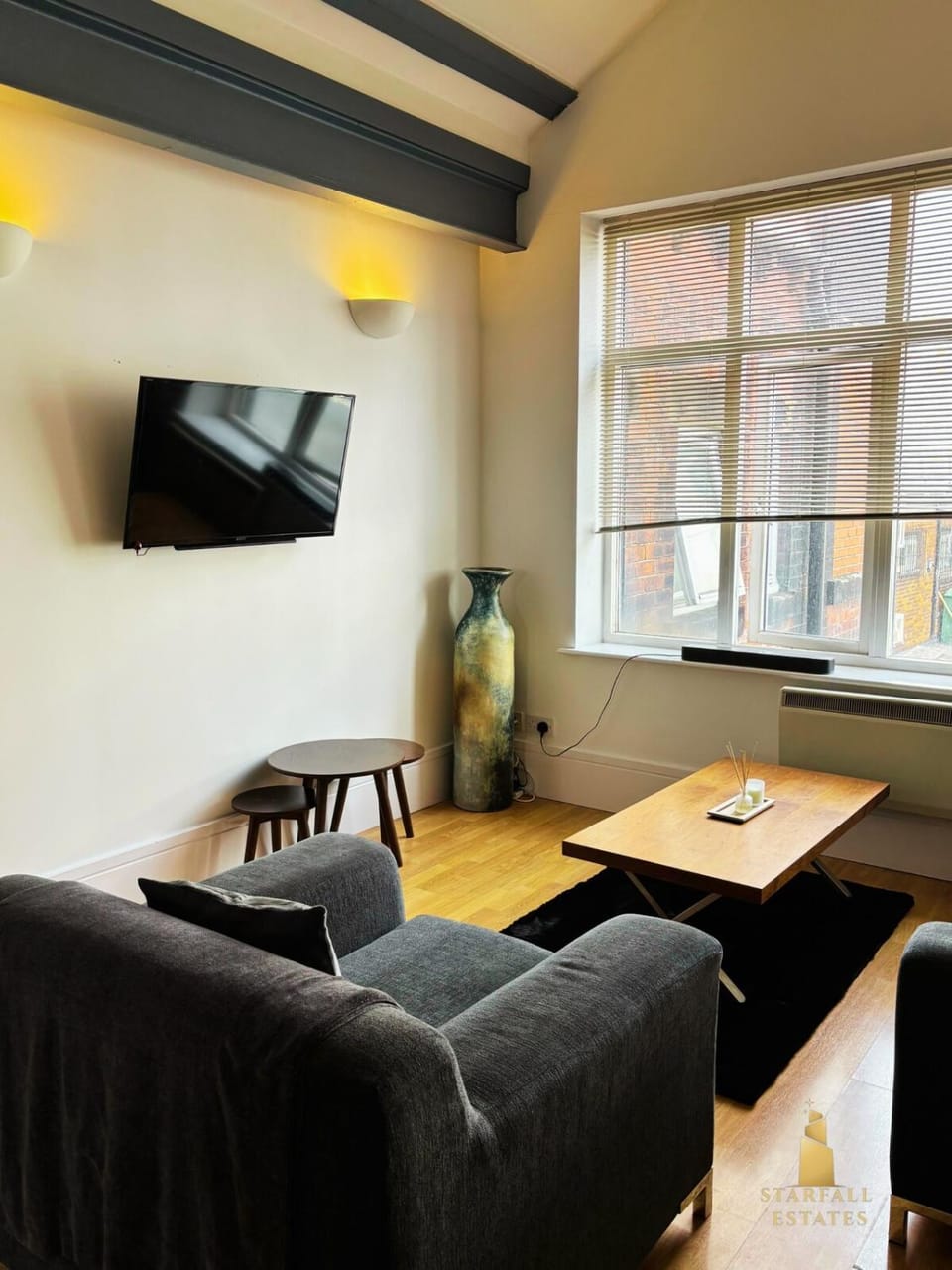Airy Loft Apartment Apartment in Leeds