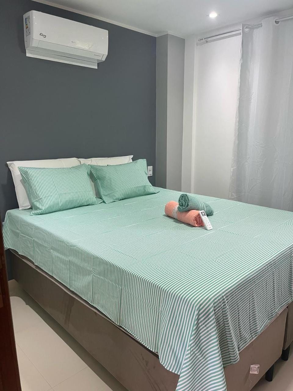 Bed, Photo of the whole room, Bedroom, towels, air conditioner