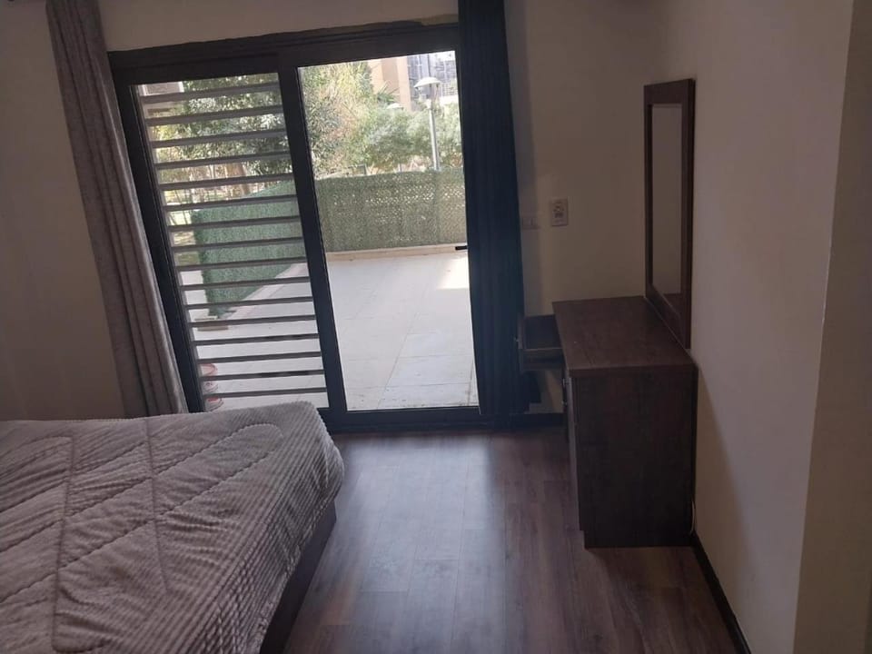شقة فندقية بحديقة خاصة رائعة Apartment in Cairo Governorate