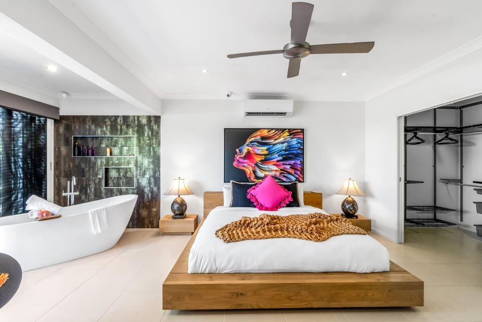 Bed, Bedroom