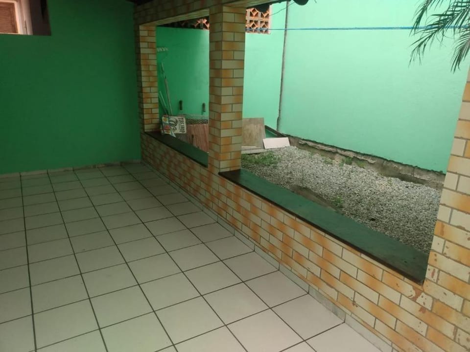 Casa a meia quadra do mar House in State of Paraná