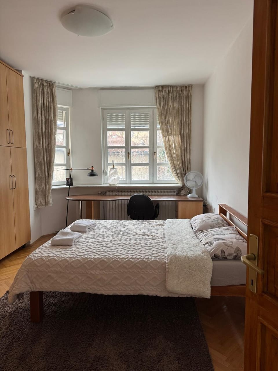 Bed, Photo of the whole room, Bedroom, towels, wardrobe