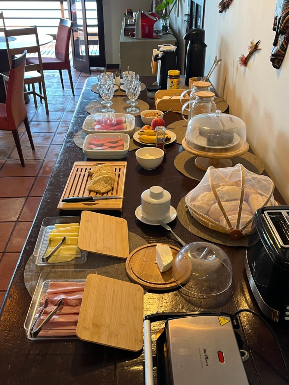 Continental breakfast, Buffet breakfast