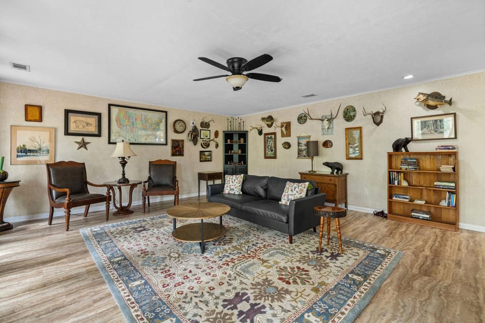 Cosby Mountain Lodge House in Cosby