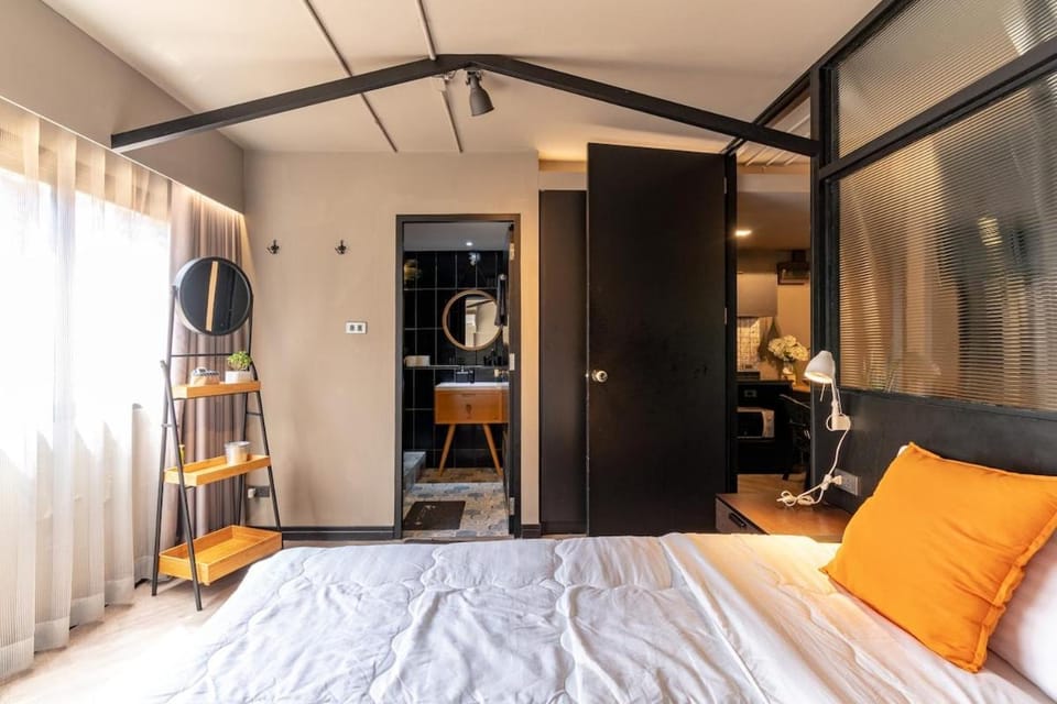 Thip Residence at Surawong Apartment in Bangkok