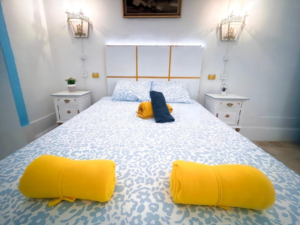 Bed, Bedroom
