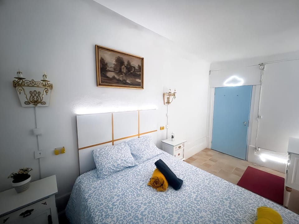Bed, Bedroom
