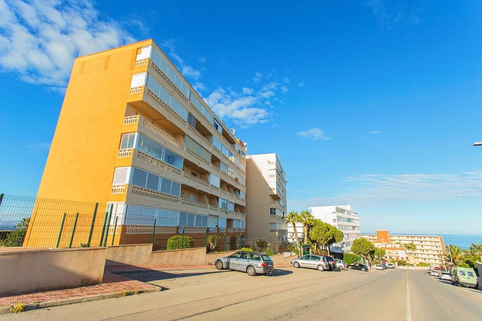 Property building, Location
