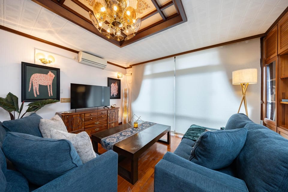 Communal lounge/ TV room, TV and multimedia, Living room, Seating area