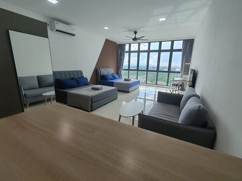 Green Haven Studio Apartment 2 Double Bed with WiFi Netflix Apartment in Johor