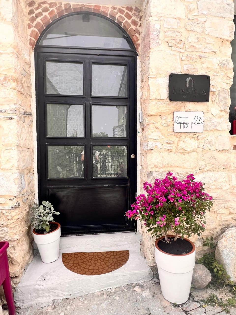 NisUrla Bed and Breakfast in İzmir Province