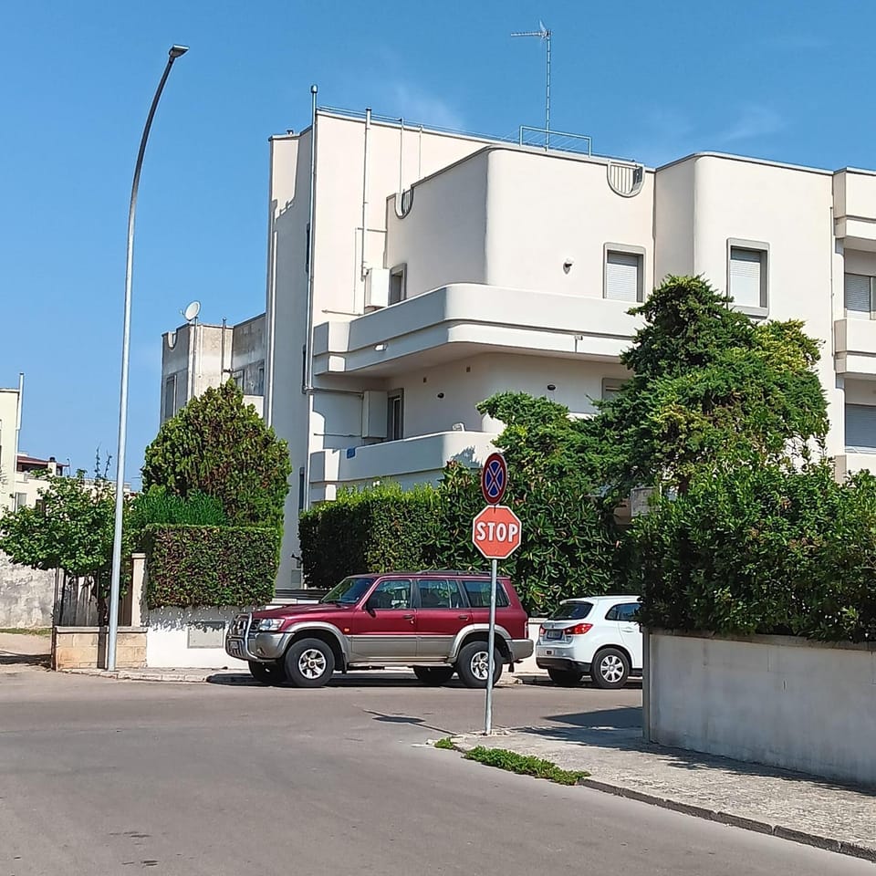 Property building, Street view