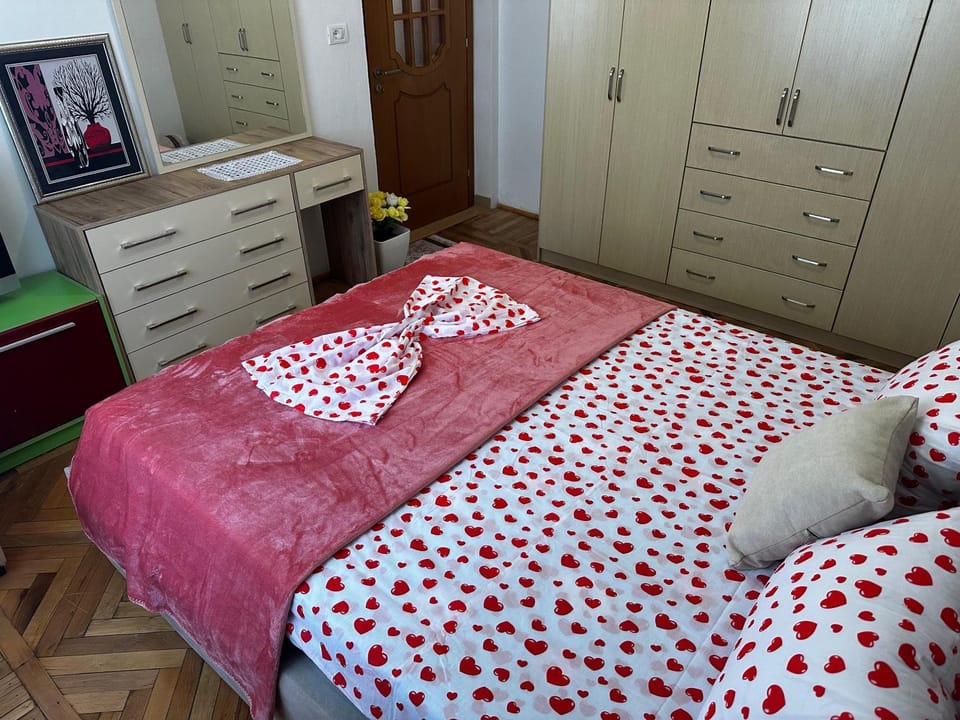 Bed, Bedroom, wardrobe