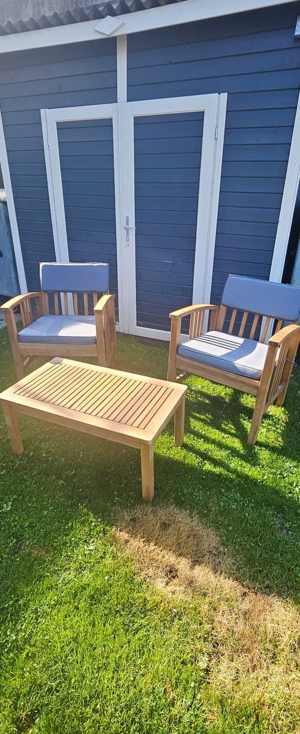 Garden, Seating area