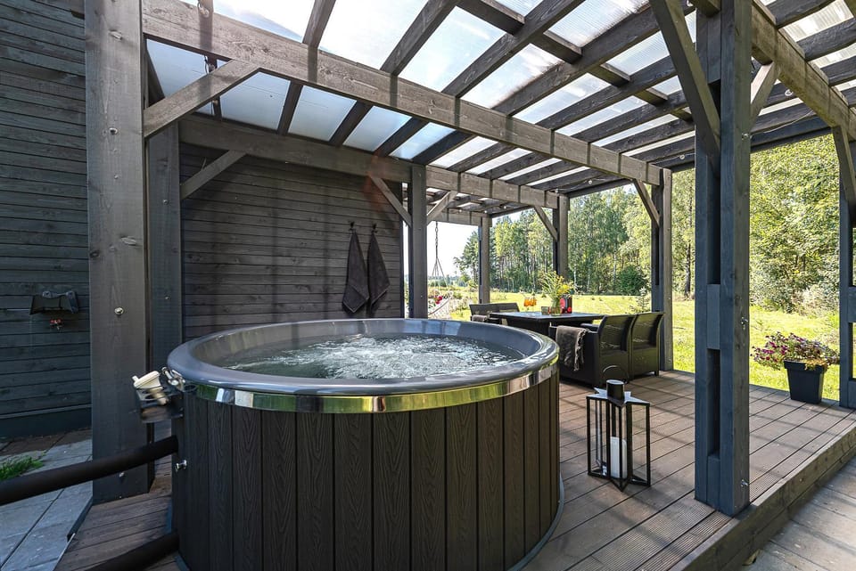 Hot Tub, Hot Tub, Balcony/Terrace