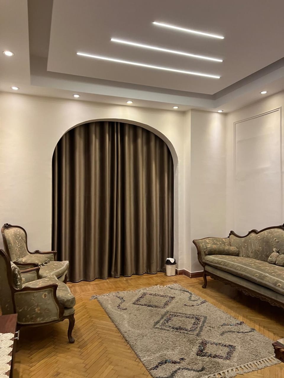Living room, Seating area