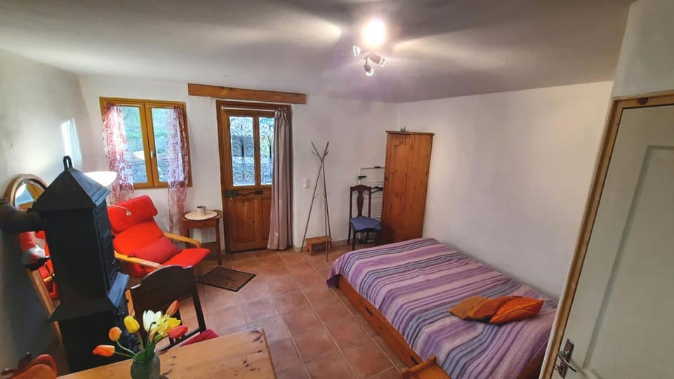 Living room, Photo of the whole room, Seating area, Dining area