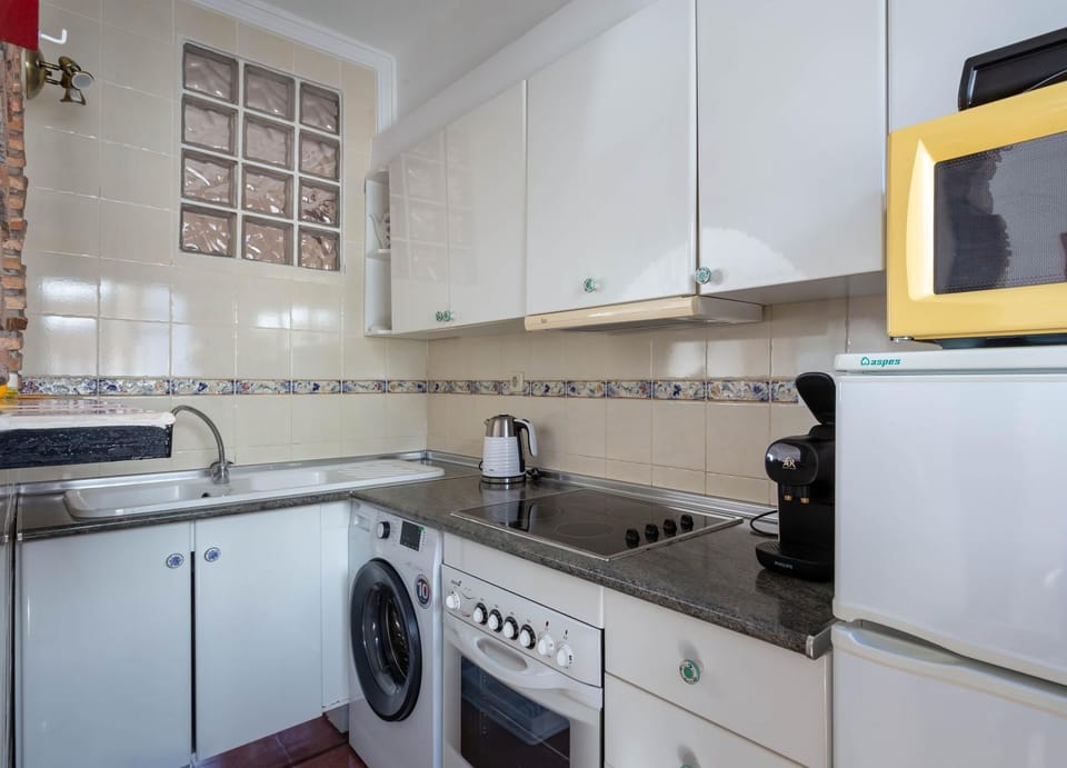 oven, stove, toaster, washing machine