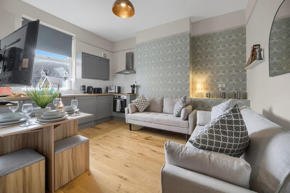 TV and multimedia, Kitchen or kitchenette, Living room, Seating area, Dining area, minibar, pet friendly