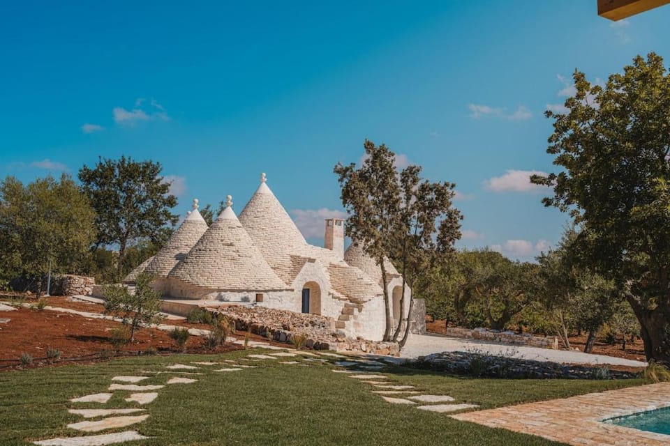 Lux Apulian Villa inside Trulli with unique pool Villa in Apulia