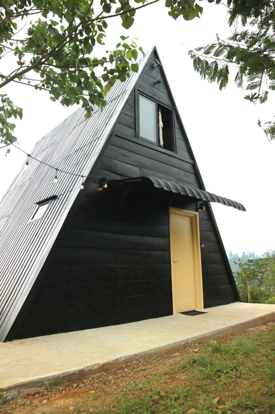 The ZenDen Apartment in Central Province