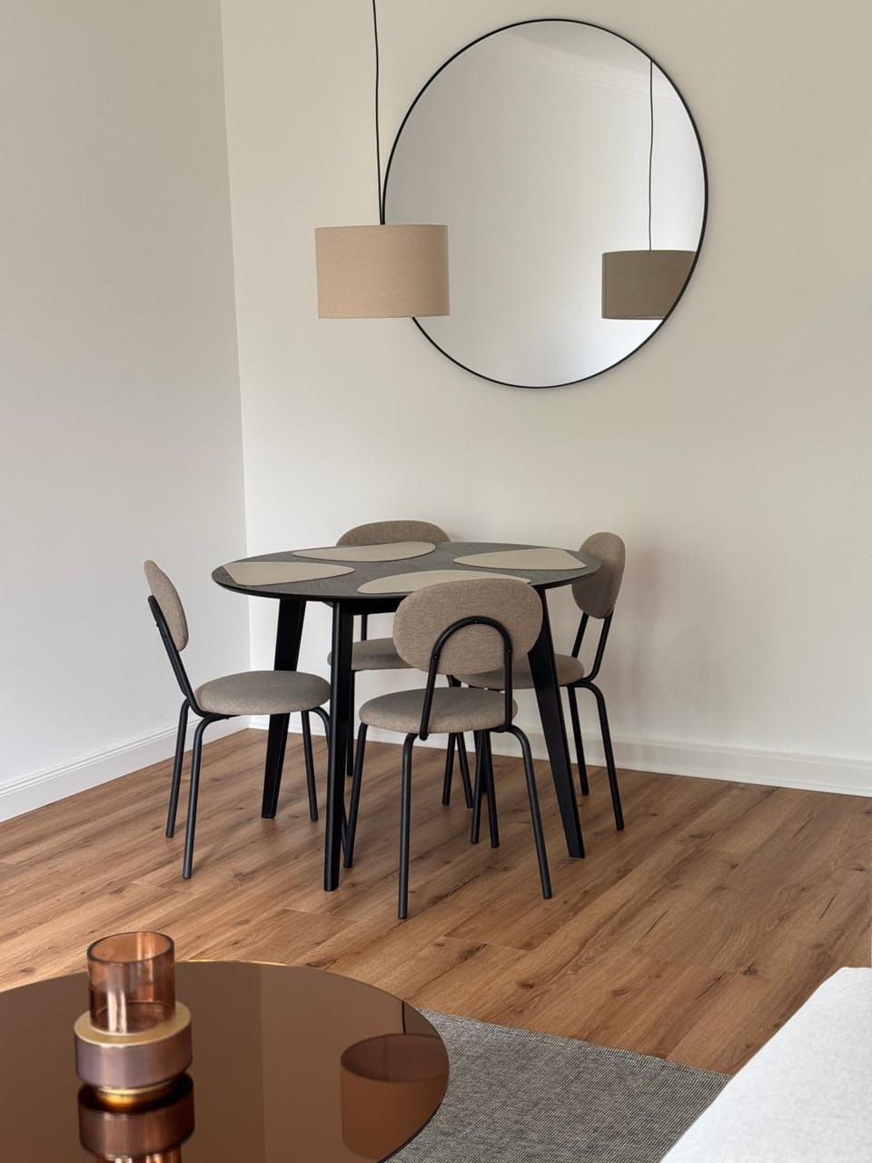 Seating area, Dining area