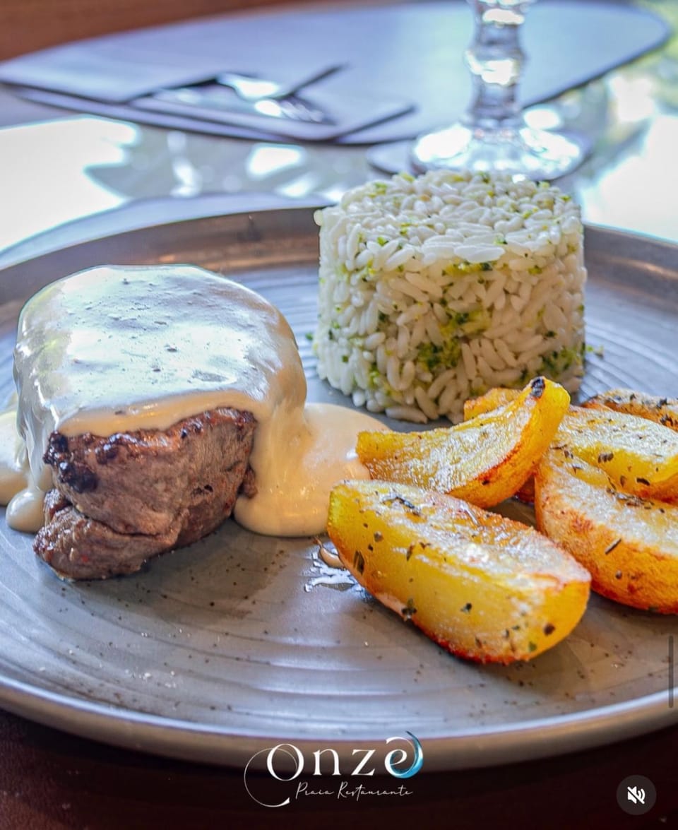 Restaurant/places to eat, Food and drinks, Food, Lunch, Dinner