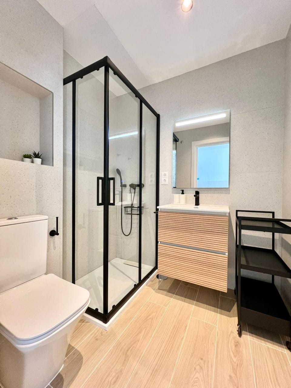 Shower, Toilet, Bathroom